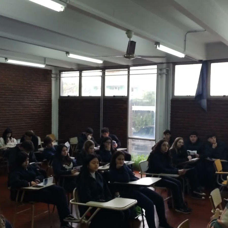 academicaunmdp's tweet photo. ¡Gracias por visitarnos, Instituto Pompeya de Necochea! ¡Los Capuchinos!
Gran esfuerzo de la Dirección de Ingreso de la
@unmdp que lo hizo posible.

#testimoniosunmdp
#Redeslnvisibles
#VisitasGuiadasUNMDP
#ExploraTuFuturo
#ingresounmdpitinerante #ingreso2024
#estudiaenlaunmdp https://t.co/mDi3mSJWrD