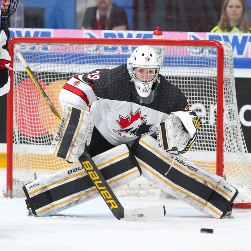 HockeyCanada's tweet photo. Team 🇨🇦 is ready to compete at the 2023 #HlinkaGretzkyCup! 🙌

Équipe 🇨🇦 est prête pour la #CoupeHlinkaGretzky 2023! 🙌

ROSTER ➡️ https://t.co/1iqOgZ39FG
FORMATION ➡️ https://t.co/YWapNL0Xpw