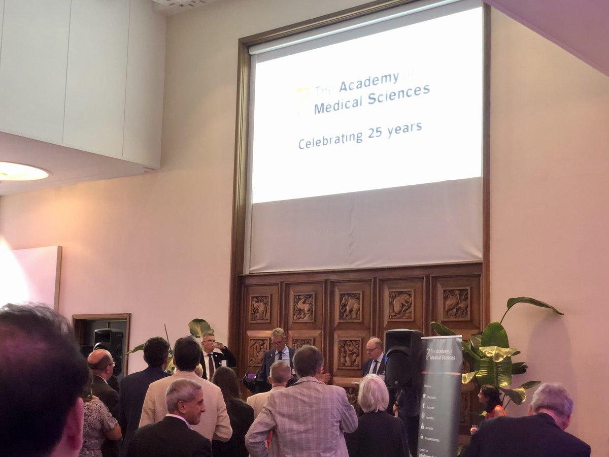 Linda Bauld tweet media