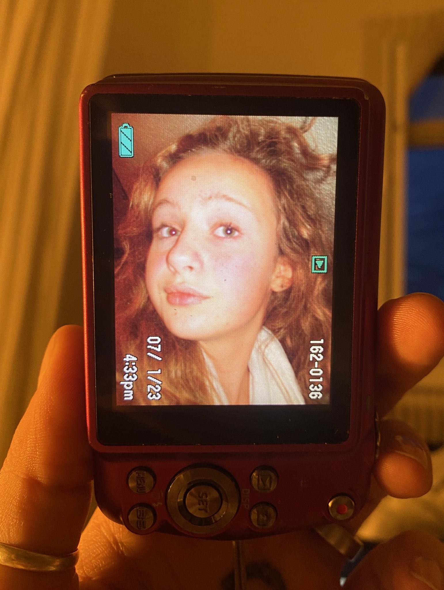 judith-on-twitter-ich-hab-meine-alte-digicam-gefunden-slaying-seit