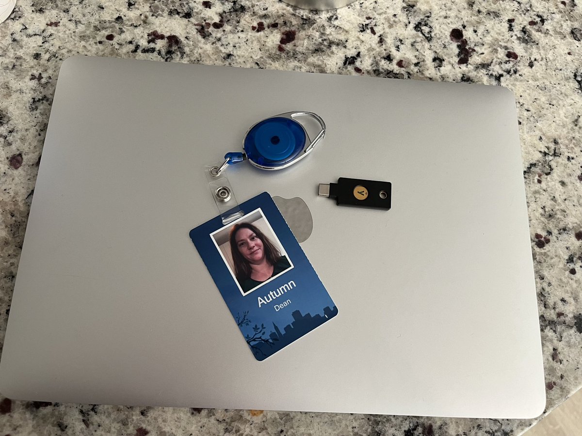 Autumn L Dean tweet media