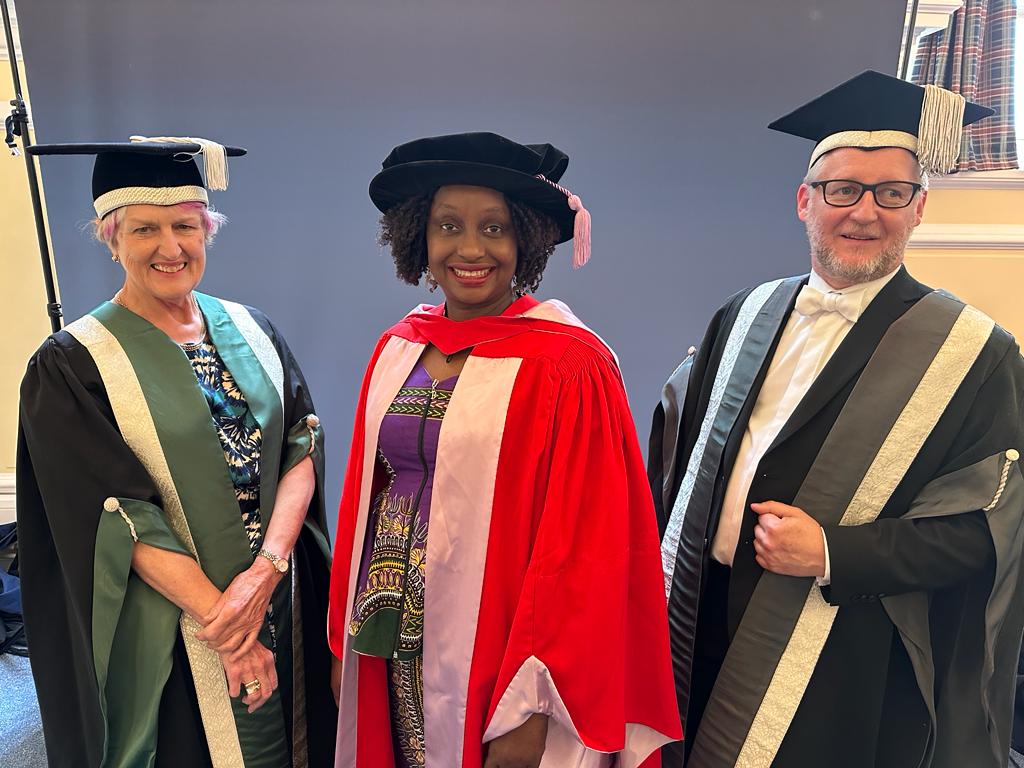 DoctorGladys's tweet photo. I also had the pleasure of meeting Baroness Young, Chairperson and Stuart Reid, President and Principal of @RoyalVetCollege today at the graduation ceremony.
It has been a wonderful day! You can watch a recap of the ceremony here https://t.co/sfqqVBZ7zW
#RVCgrad23π #OneHealth https://t.co/lzTYN2bXe5
