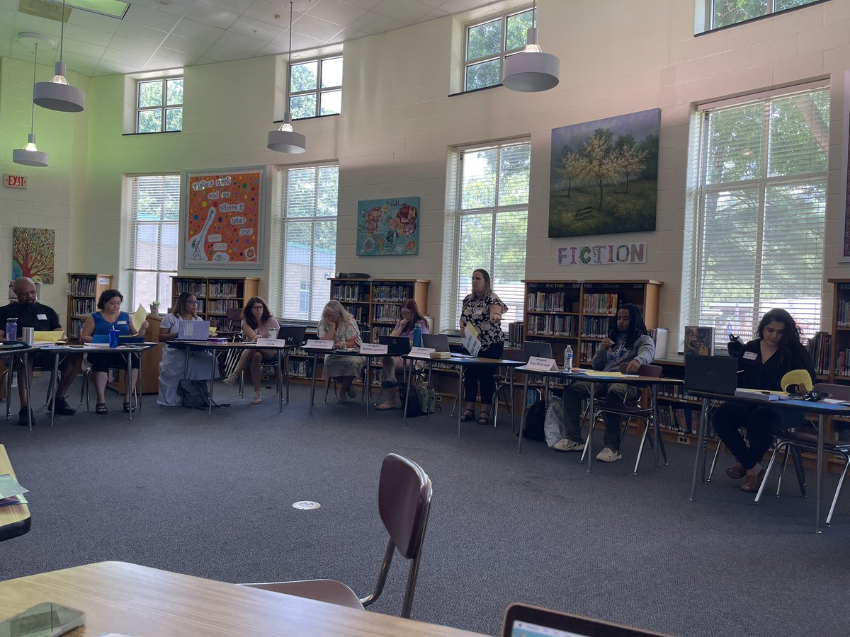 wildwhetstone's tweet image. Parents, Director @DirectorOSSWB, leader teachers, Admin @AngieFish_FVES and a whole lot of great energy to shift systems!! #TogetherWEareONE #SIP #voicedata