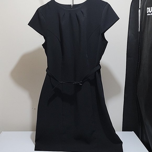 So good I had to share! Check out all the items I'm loving on <a href="/Poshmarkapp/">Poshmark</a> from <a href="/Anaiahmarly/">ChoublakCloset</a> #poshmark #fashion #style #shopmycloset #avenue #verabradley #hm: posh.mk/cMUrU1jMnBb