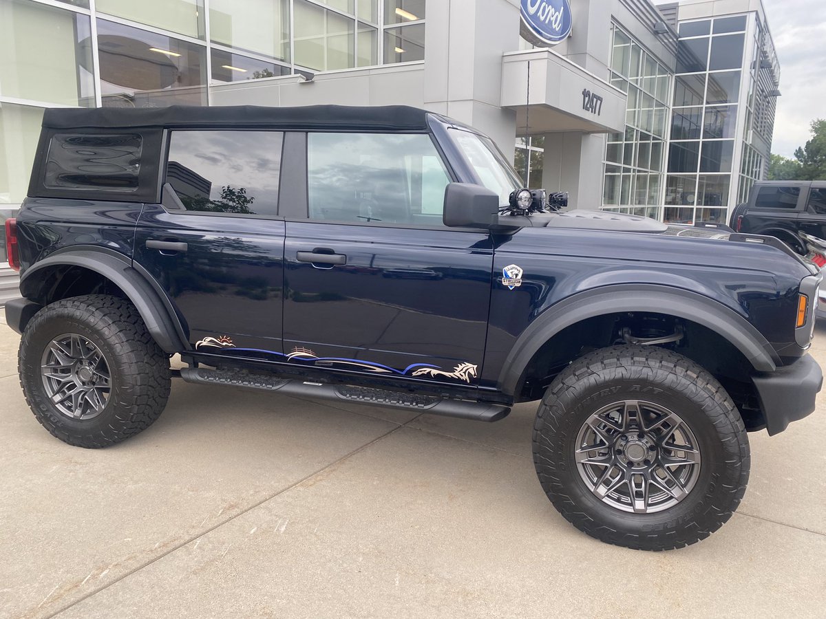 MetroFordEP's tweet photo. Just when you thought you’d seen it all 😯 This Ford Bronco Stallion Edition is one of a kind and won’t be here for long! You can check out the other Broncos in our showroom while you are here, but this one takes the 🎂.  #metroford #metropolitanford #custombronco #fordbronco https://t.co/blp8q1K7eM