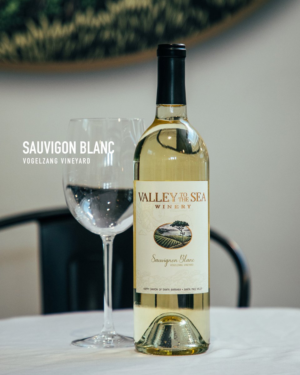 SBPublicMarket's tweet photo. #WineWednesday with @valleytotheseawinery 🍷

Grab a seat and try one of their featured #wineandfood pairings, and get a taste of some of these great summer time wines.

#santabarbarapublicmarket #santabarbara #publicmarket #localfood https://t.co/vF19DnnBsH