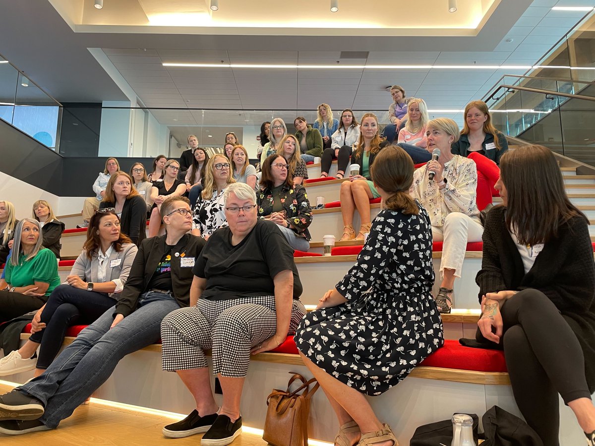 PolyUnity's tweet photo. Yesterday several @PolyUnity women had the pleasure of engaging in a cathartic #Tequity+ session on female rage 🤬
Thanks to all the dedicated women who show up month after month, we know that we're not alone.
"Anger is a sign that something needs to change" - Mark Epstein https://t.co/hksV8FpCe2