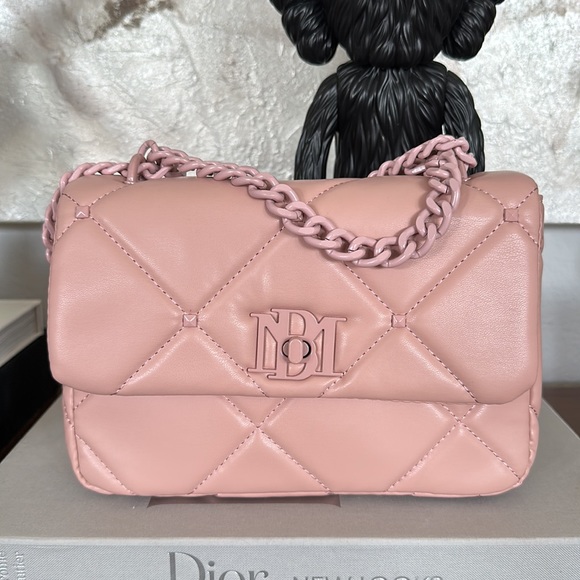 FibroFit's tweet image. So good I had to share! Check out all the items I'm loving on @Poshmarkapp #poshmark #fashion #style #shopmycloset #louisvuitton #badgleymischka: posh.mk/i8ZWEPmMnBb