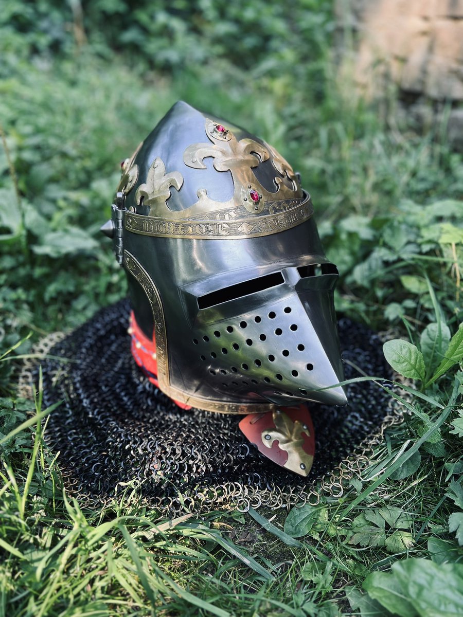 master_uley's tweet photo. #medieval #medievale #médiéval #french #help #masteruley #staytogether #buhurt #frenchbuhurt #armor #history #armor #knight #medievalarmor #blacksmith #medievalfrance #buhurtme #buhurtislife #friends https://t.co/vgHOr0nKh5