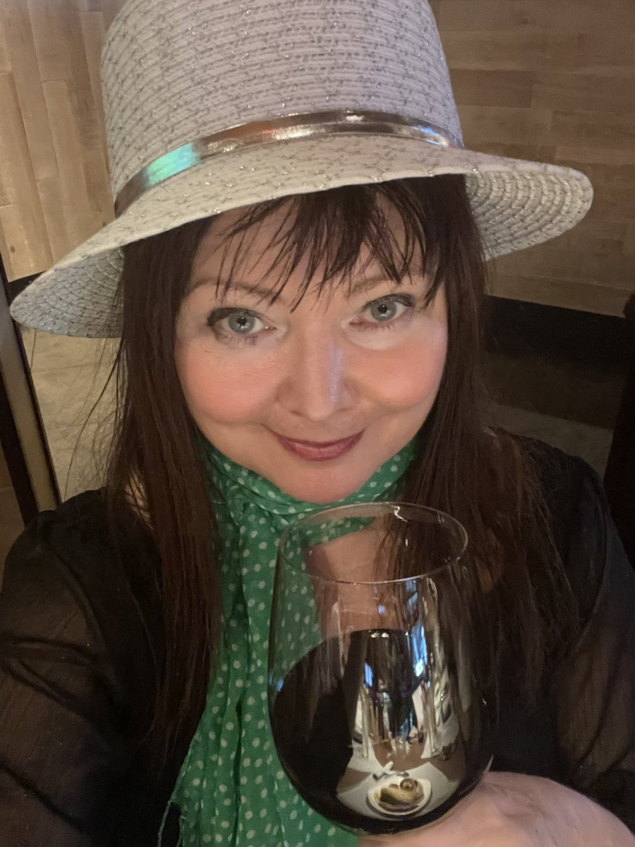 deedeegop's tweet photo. I don't know who Jack Stack is, but he makes great BBQ! #jackstack #BBQ #KansasCity #kansascitybbq #drinkswithdeedee #drinkswithdeedeesorvino #hatgirl #winelover #WineWednesday #sorvinovino #jackstack #hatgirl https://t.co/BmuxX9mLxM