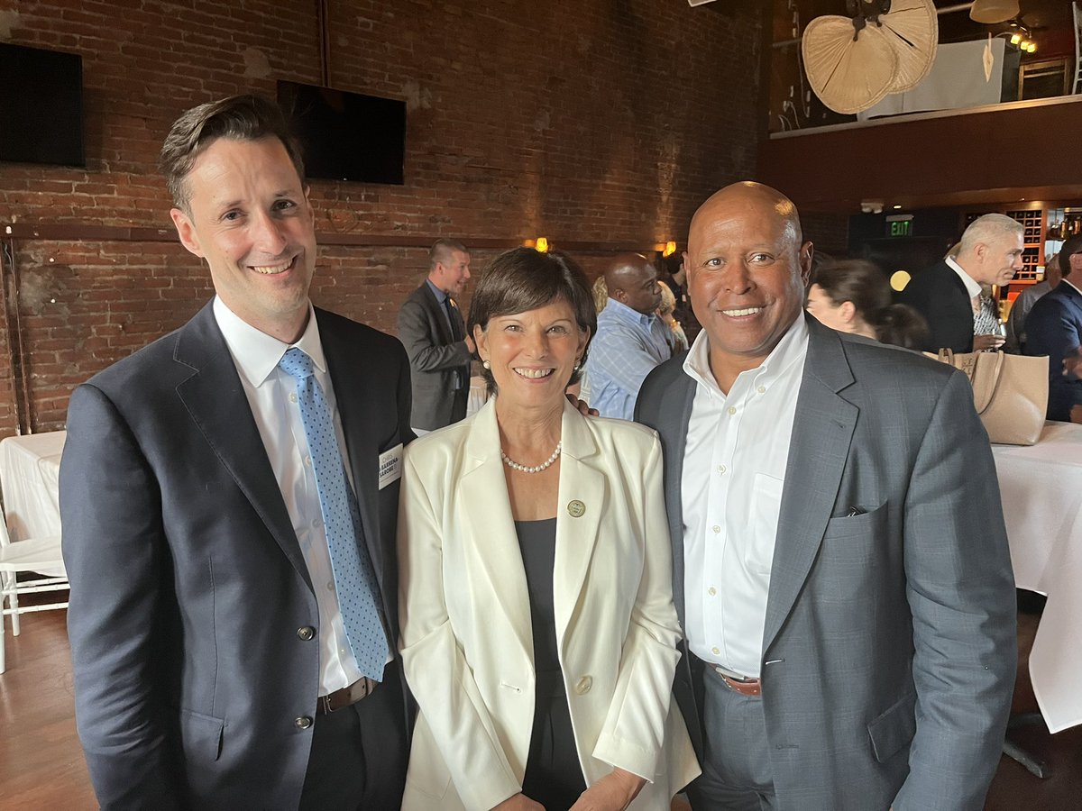 ChrisDBSforDA's tweet photo. It was an honor to meet Speaker @Joanna4PA at @marianforchesco’s event last night! 

From the county to the State House, Democrats are getting things done! https://t.co/eXuzjOHwIw