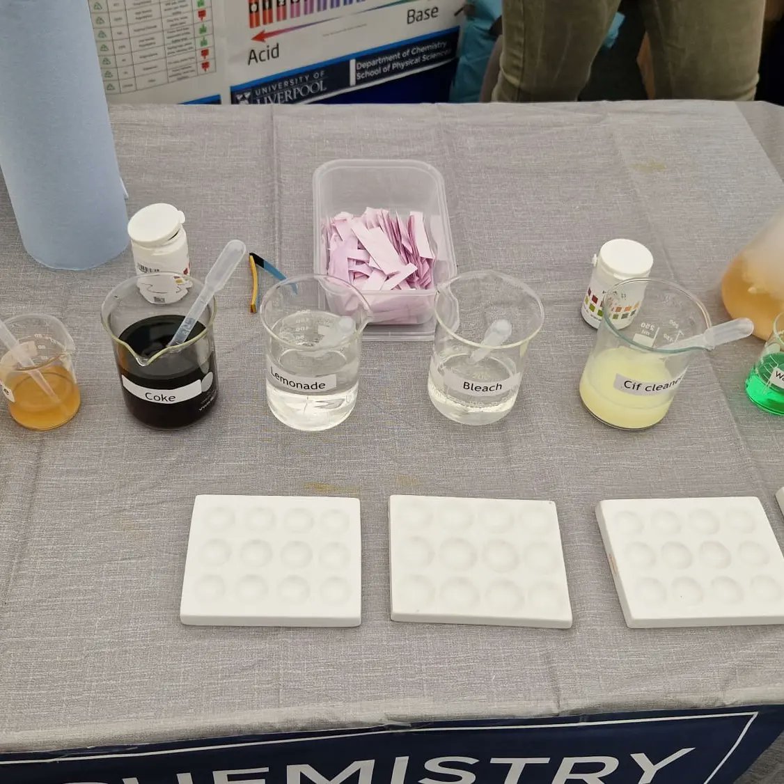 uolivchemout (@uolivchemout) on Twitter photo More fun at Daresbury Open Week Day 2 yesterday!
#STEMeducation #STEM #chemistry #chemistryoutreach <a href="/LivUni/">University of Liverpool</a> <a href="/DaresburyLab/">Daresbury Laboratory</a> <a href="/SciTecDaresbury/">Sci-Tech Daresbury</a> More fun at Daresbury Open Week Day 2 yesterday!
#STEMeducation #STEM #chemistry #chemistryoutreach <a href="/LivUni/">University of Liverpool</a> <a href="/DaresburyLab/">Daresbury Laboratory</a> <a href="/SciTecDaresbury/">Sci-Tech Daresbury</a>