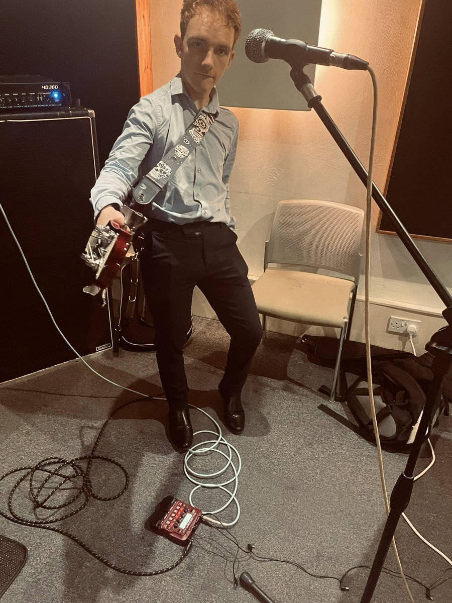 thekaves_'s tweet photo. Over 1k streams on Spotify for Soul which we released at the weekend. 
Thanks for the love so far, keep on streaming and sharing far and wide ❤️

The work doesn’t stop for us tho back in cookin up some more ideas tonight 💥🥪 https://t.co/dTv1xPgjCG