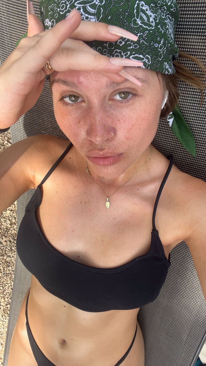 justshutuphh's tweet photo. dovolenka vibe https://t.co/ENsnLNIrOH