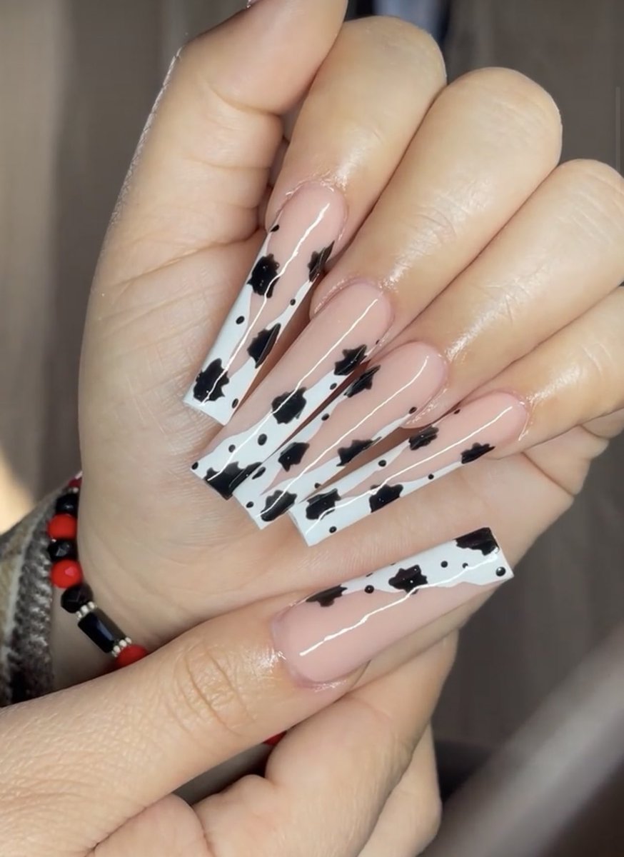 jdmbecks's tweet photo. The improvement I’ve made since 2020 🥺 message me to book ladies ! @nailsxrebe 🫶🏻 https://t.co/u6x0CxZir4