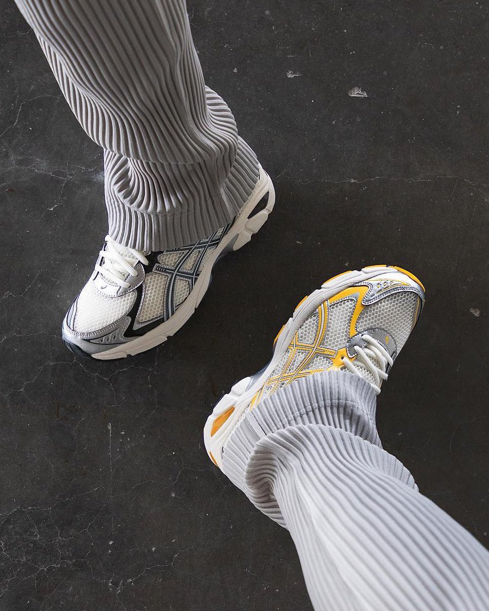 boymolish's tweet photo. KITH x ASICS GT-2160 https://t.co/oCCWYCWuIq