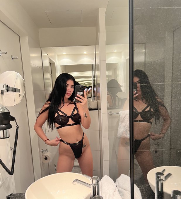 Come to join me baby 🥵🥵🥵  https://t.co/fRAQ8MxAeO https://t.co/bHioXuMSTW<a href="/tag/coronatime"class="tags"><span>#coronatime</span></a>