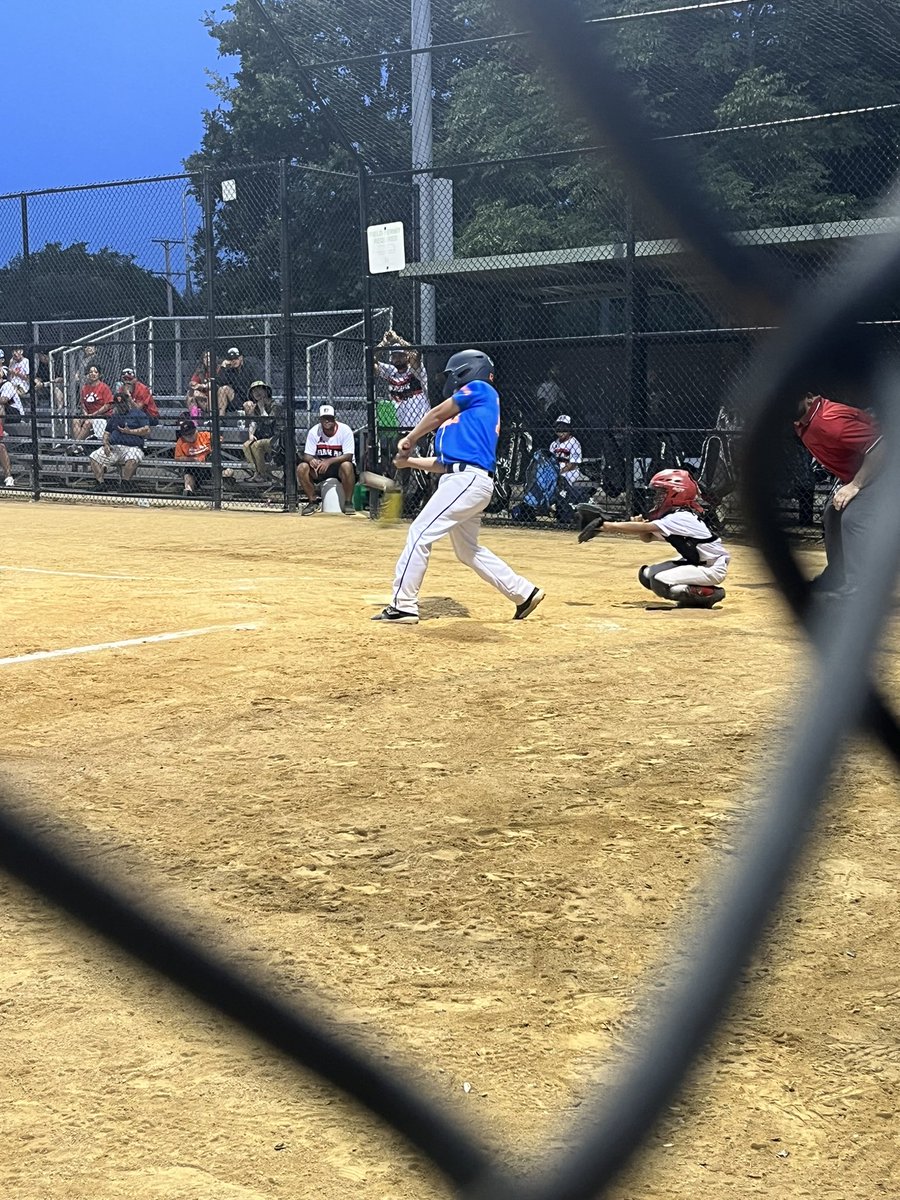 Little League District Champs for 12U and 10U. Let’s keep it going Elmhurst ⚾️💙