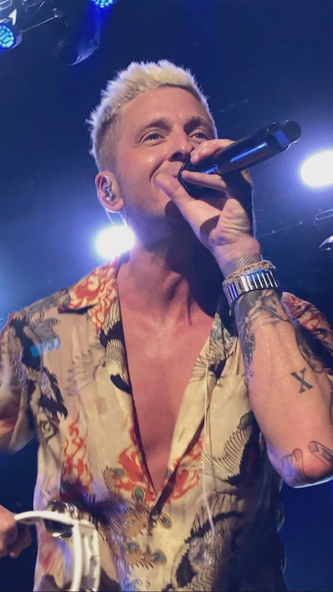 😍😜
 <a href="/RyanTedder/">Ryan Tedder</a> what a man 🫶🏼