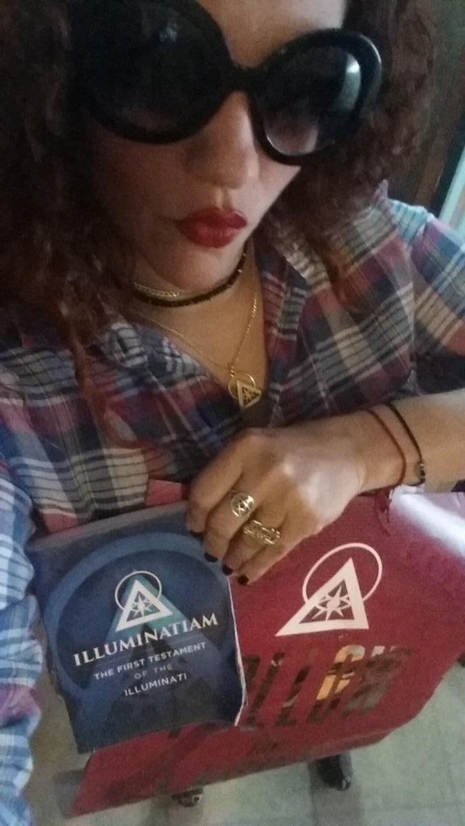 PRINCESSBETH01's tweet photo. ⁦@ILLUMINATIAM⁩ #LoyaltyAlways🔺#HaveAnEnlightenedEvening🔺 https://t.co/2VHTPlpOHG https://t.co/KIeAkMMTkX