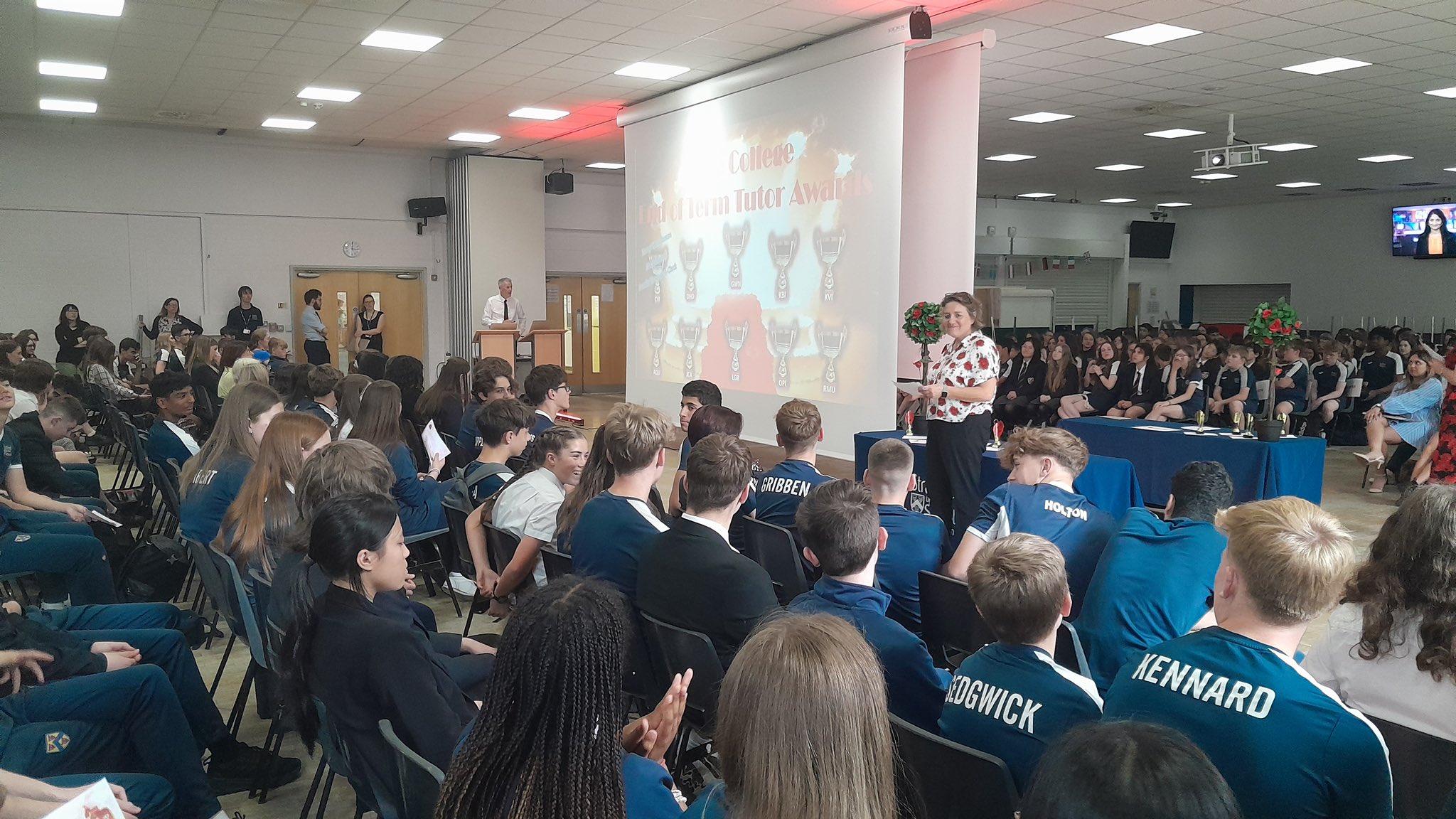 stratford-upon-avon-school-on-twitter-rose-college-celebrating