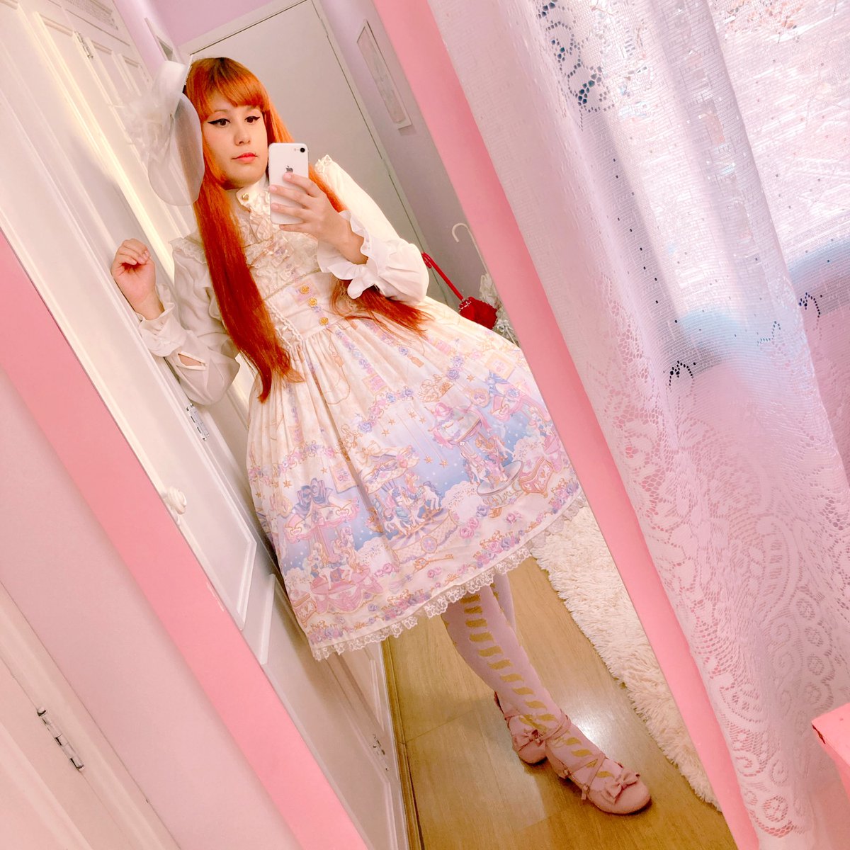 teaandmacarons's tweet photo. Today’s outfit #lolitafashion #ロリィタファッション #ロリィタ #eglcommunity https://t.co/bZu606Ssng