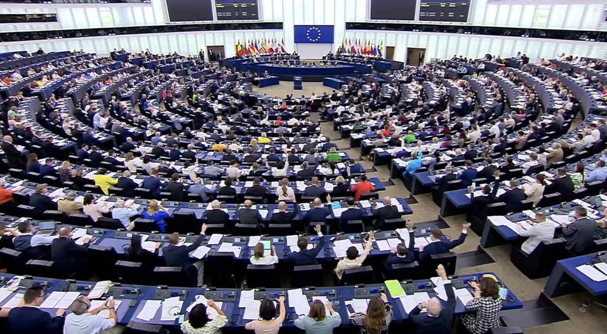 FAKTA: Sådan bidrog danske MEP’ere til massiv forringelse af EUs naturlov ⚠️

Glædeligt, at naturloven nu går til trilog. Men godt nok en svag udvandet tekst, der i dag blev stemt igennem.

Her kommer en række af de mest voldsomme forringelser, særligt V, K og DF fik igennem 🧵