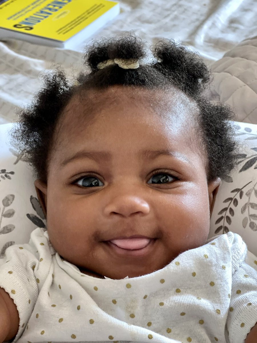 emmabossi's tweet photo. - can’t believe we’re at 4 months. my princess 💕 https://t.co/DexUY6ExGt