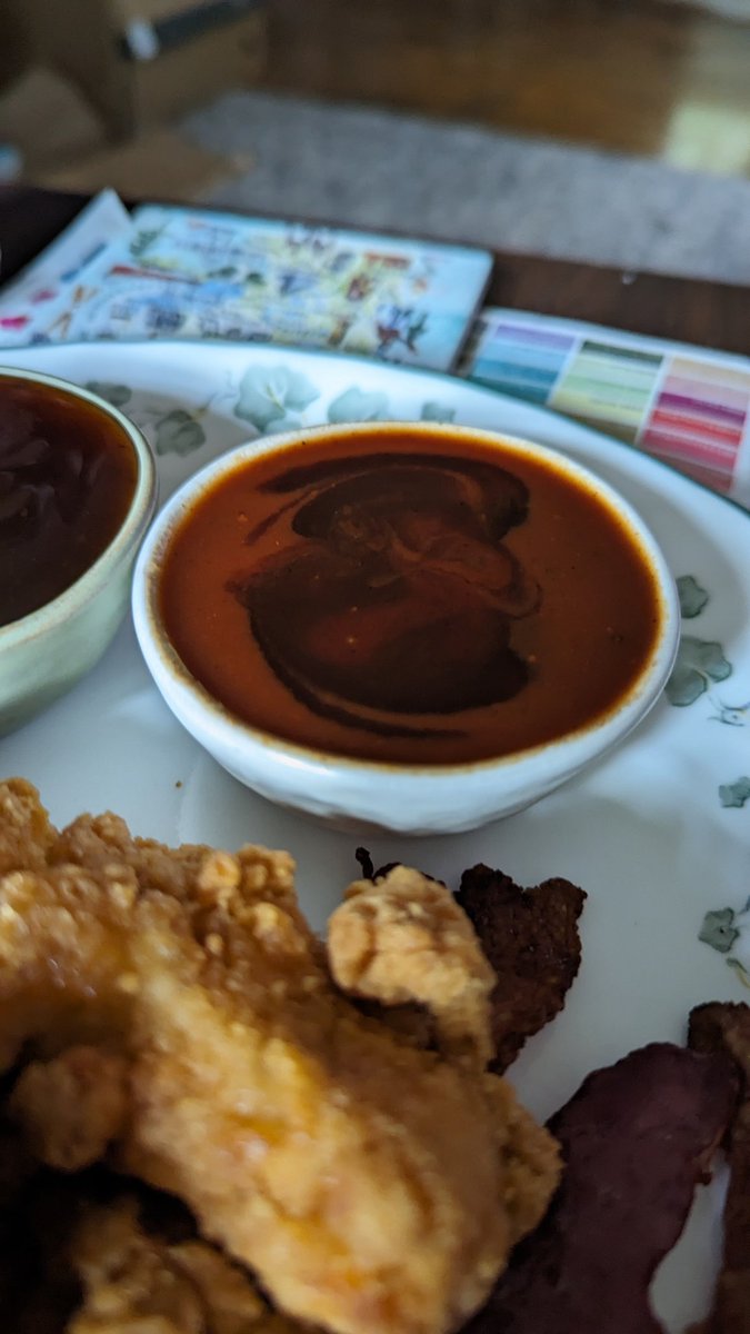 CraigHedstrom's tweet photo. It's a beautiful latte. No it's not. It's 2 BBQ sauces mixed together. https://t.co/VeivbtHHIl