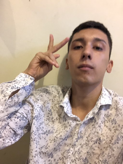 &iquest;Alguien sabe de un trabajo?, saludos, buen d&iacute;a https://t.co/IQLWmWhePw