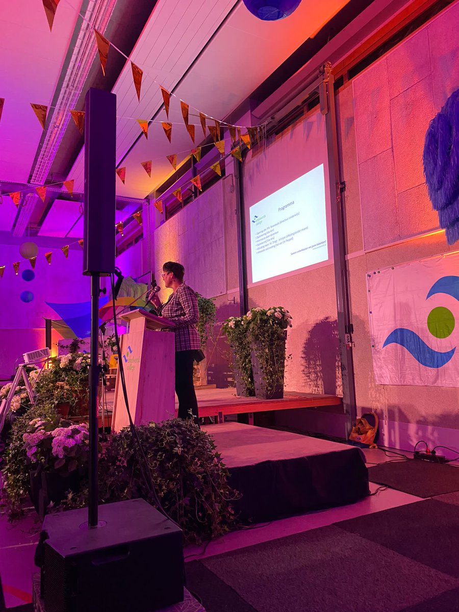 Emelwerda College tweet media