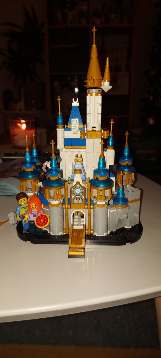 Abbie 🎠 tweet media