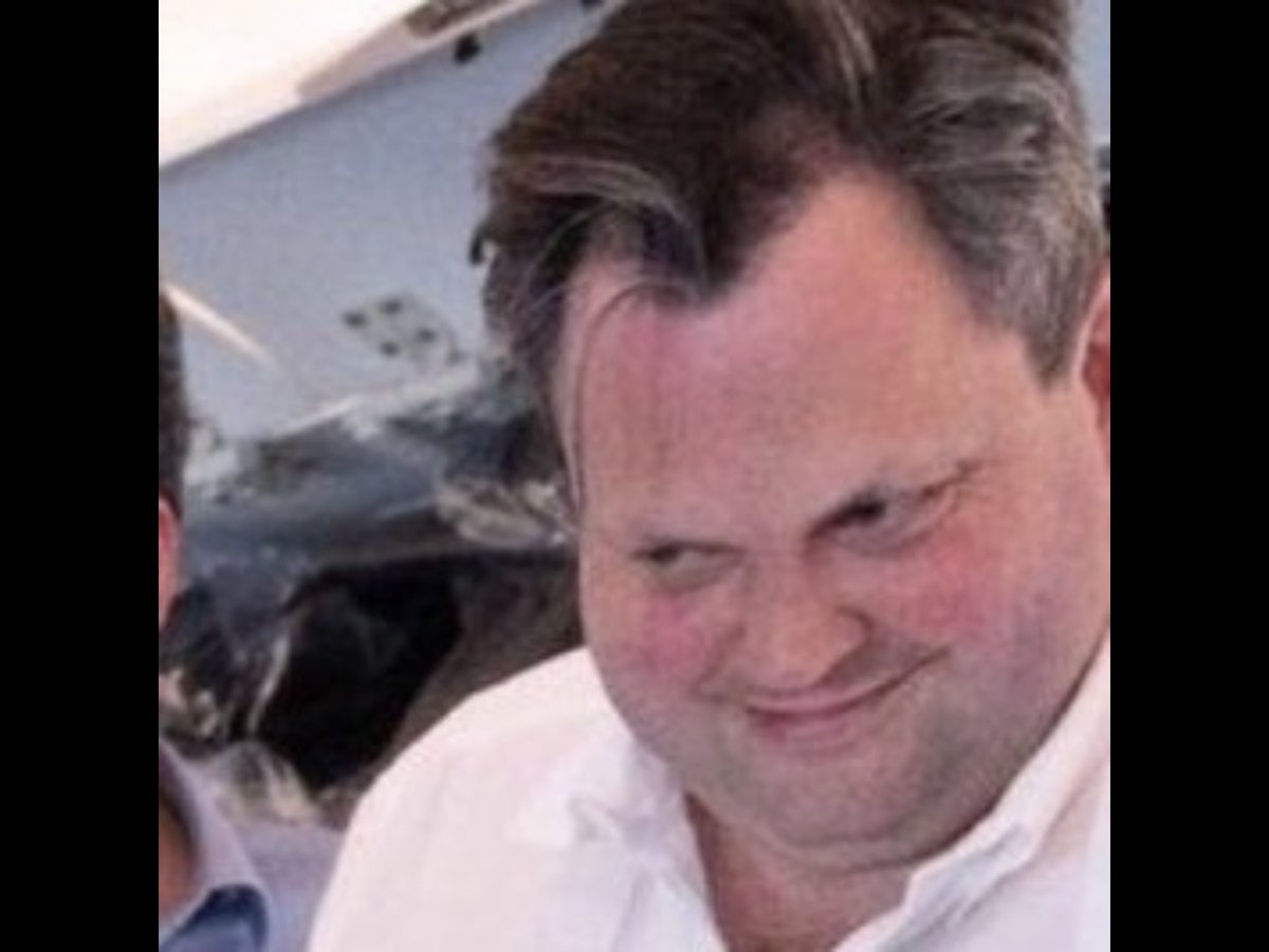 Juliest101's tweet photo. Anyone know where fat Harry is hiding?

#TheScum
#dontbuythesun https://t.co/ce6GOOuCXk