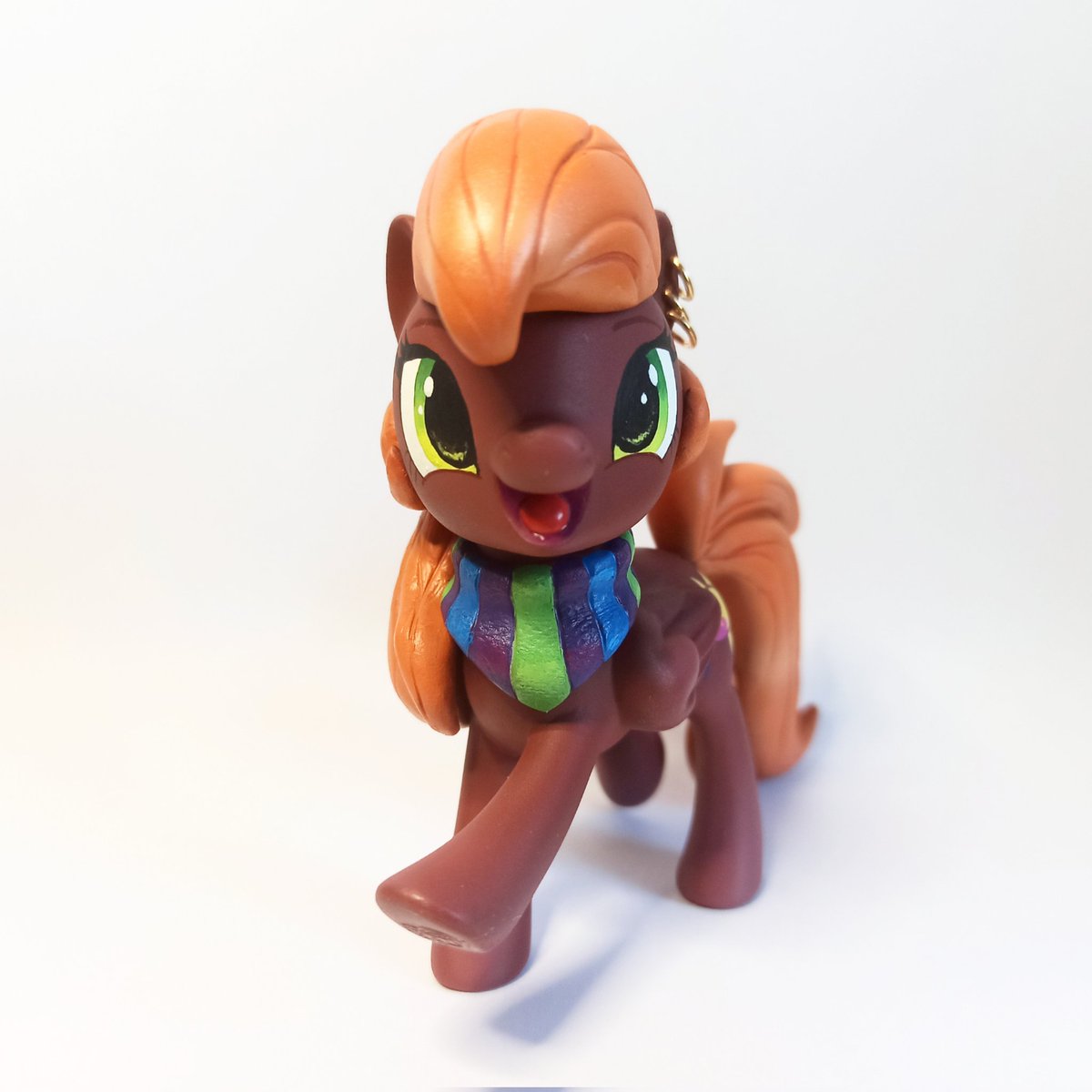 Rotmord's tweet photo. Hey! Some pics of my new order customs 

Btw you can pm me for ordering your OC

#MLP #mylittlepony  #fim #OOAK #MyLittlePony #mlpg4  #pony #custom https://t.co/hBGFjMKfw5