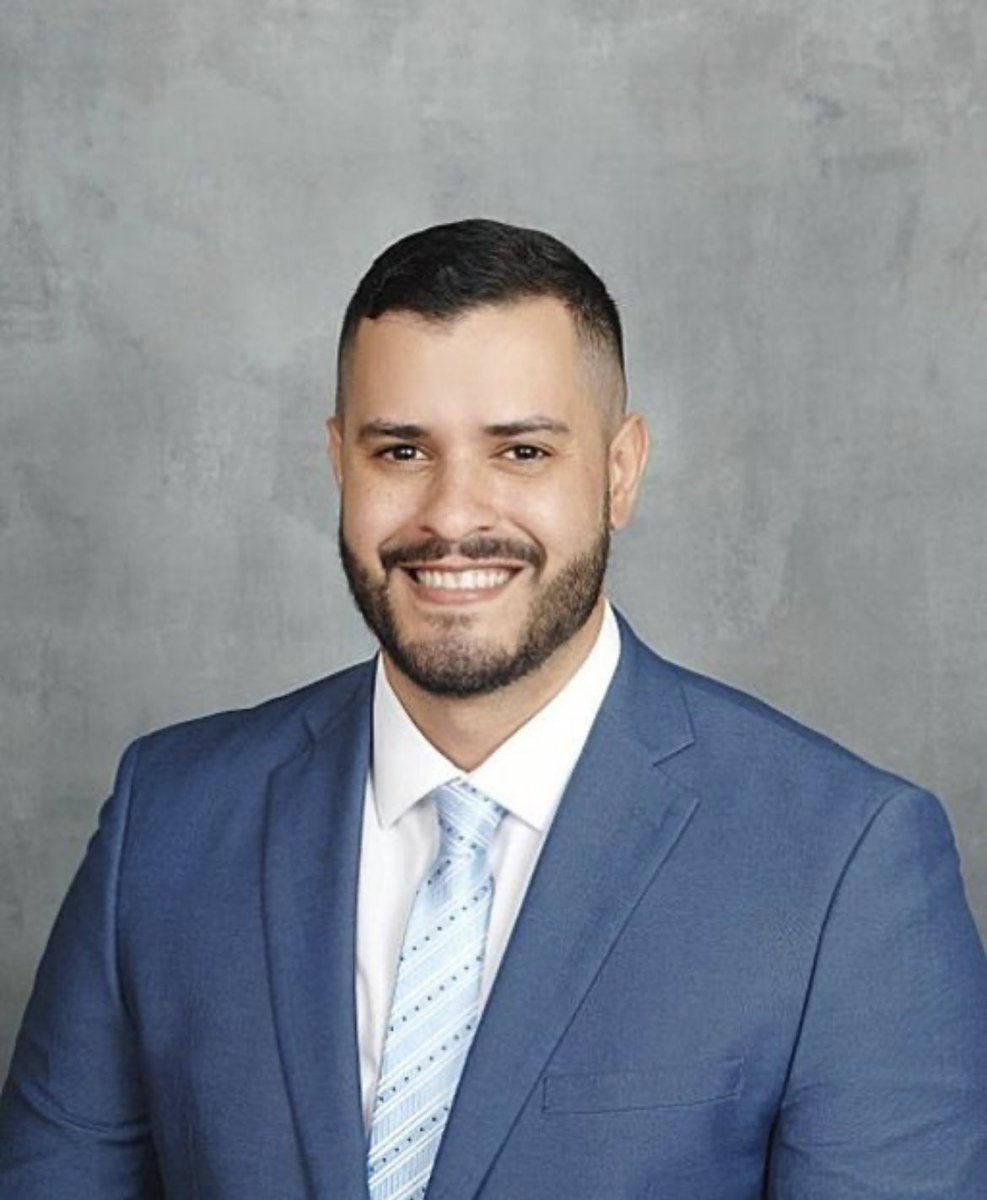 CastejonMD's tweet photo. Hey #MedTwitter I’m Eduard, an IMG from Venezuela 🇻🇪 passionate about health equity, patient communication, sports and research. I’m going into family medicine #Match24, can’t wait to join #FMRevolution and connect with colleagues. https://t.co/XiAGIa53DP