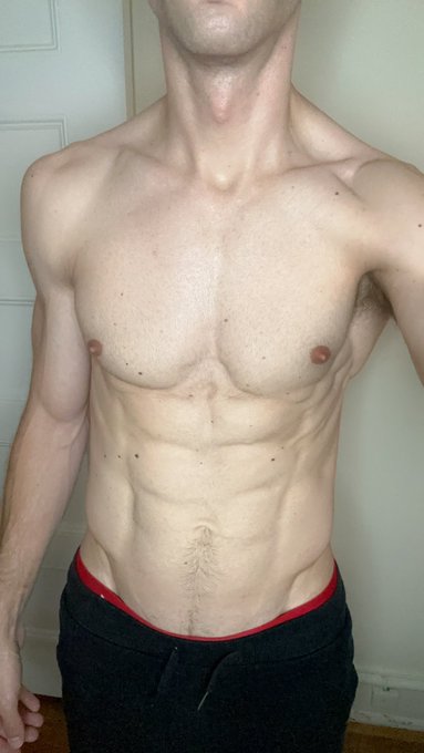 Retweet if you want to see me take them off https://t.co/ajzZP4cuQf<a href="/tag/fucktoy"class="tags"><span>#fucktoy</span></a>