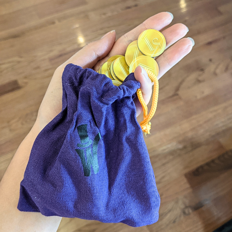 Wiggles3DGames's tweet photo. I LOVE the #BoardGameComponents in #TheGoldenTicketGame The chocolate bar component with the secret golden tickets is not only so beautiful but also really satisfying. It makes for a great #familygame.
#BoardGame https://t.co/DjOdkuAm4a