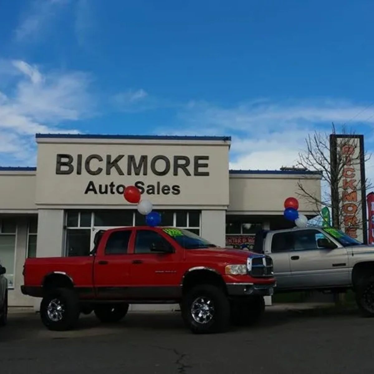 BickmoreAuto's tweet photo. When you're looking for a great used car, all signs point to starting your search at Bickmore Auto Sales. We love more than helping our Gresham community find the best vehicle for their needs. https://t.co/N3dZ3r9Lul