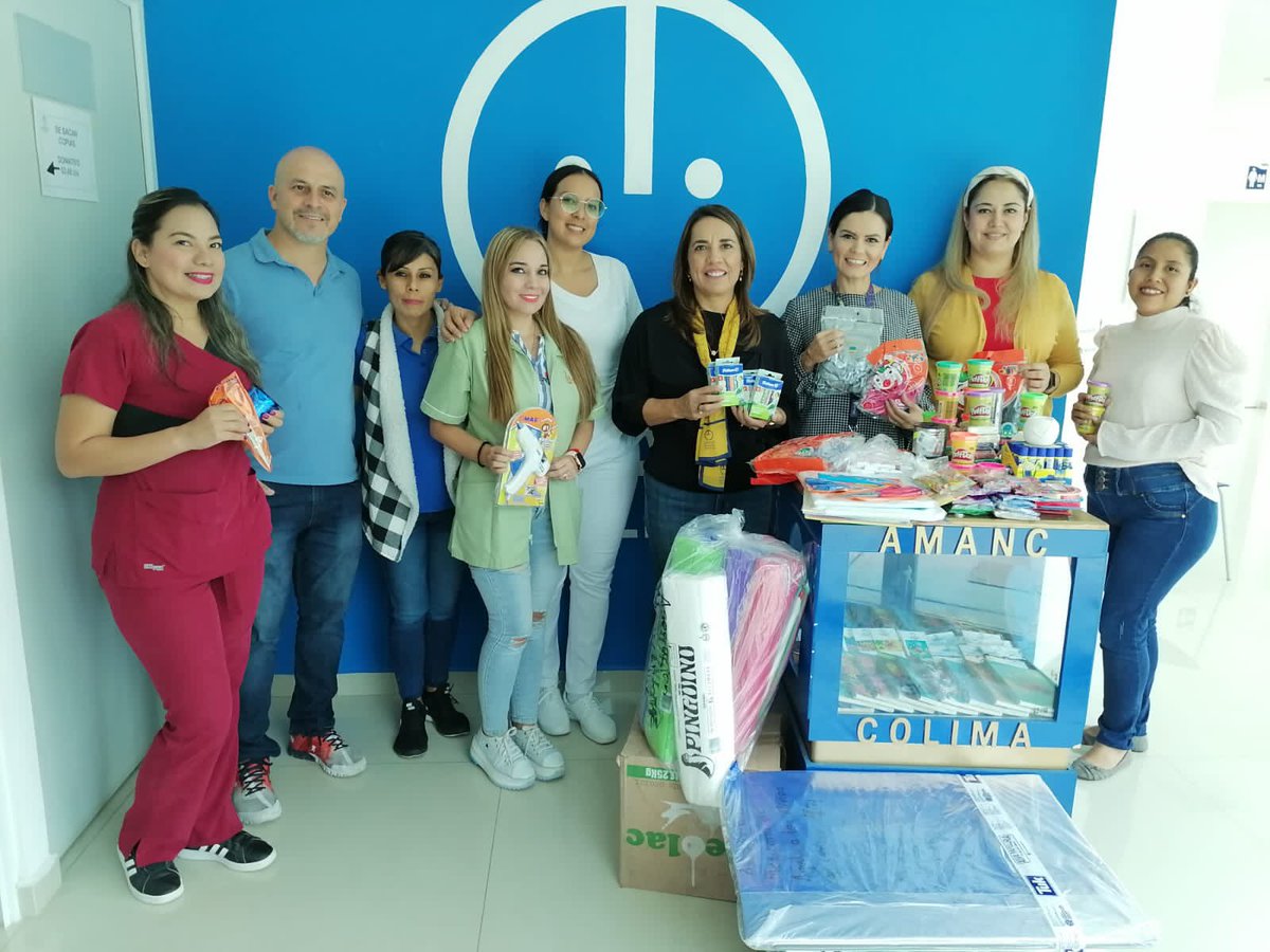 amanccolima's tweet photo. Apoyando el programa @SIGAMOSAprende en el hospital con la donación de insumos de Papeleria ✂️✏️📚🚸🎓y 25 Termómetros 🤒 para el programa la hora dorada ⏰
#SomosAmanc💛
#cancerInfantil🎗️
#SomosmasFuertesqueElCancet 💪
#ennuestrasManos🙌 https://t.co/jLfMBgYipr