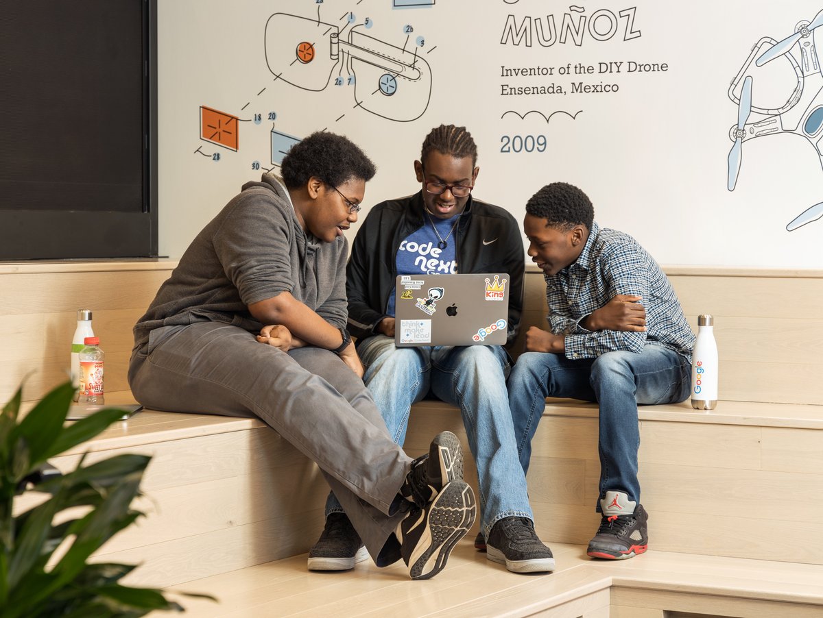 MJMadda's tweet photo. Thrilled to share that the Google #codenext application for the 03-04 year is officially open! U.S. and Canadian students may apply for our live labs (OAK, NYC, Detroit) or our online program! Learn more below - apps close on Aug. 4! #edtechchat #edchat https://t.co/jFWmHwY4pp https://t.co/3dNiUJrrsD