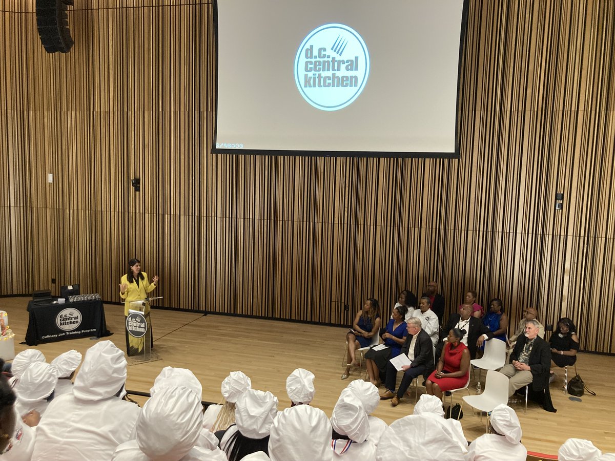 CMBrookePinto's tweet photo. Congratulations to the graduates of @dcck #CulinaryJobTraining program! I was so glad to join their graduation to celebrate the hard work of the graduates. @dcck is doing crucial work to train folks for good, stable jobs & I am so grateful for all they do for our community. https://t.co/jlq65Fp7zm