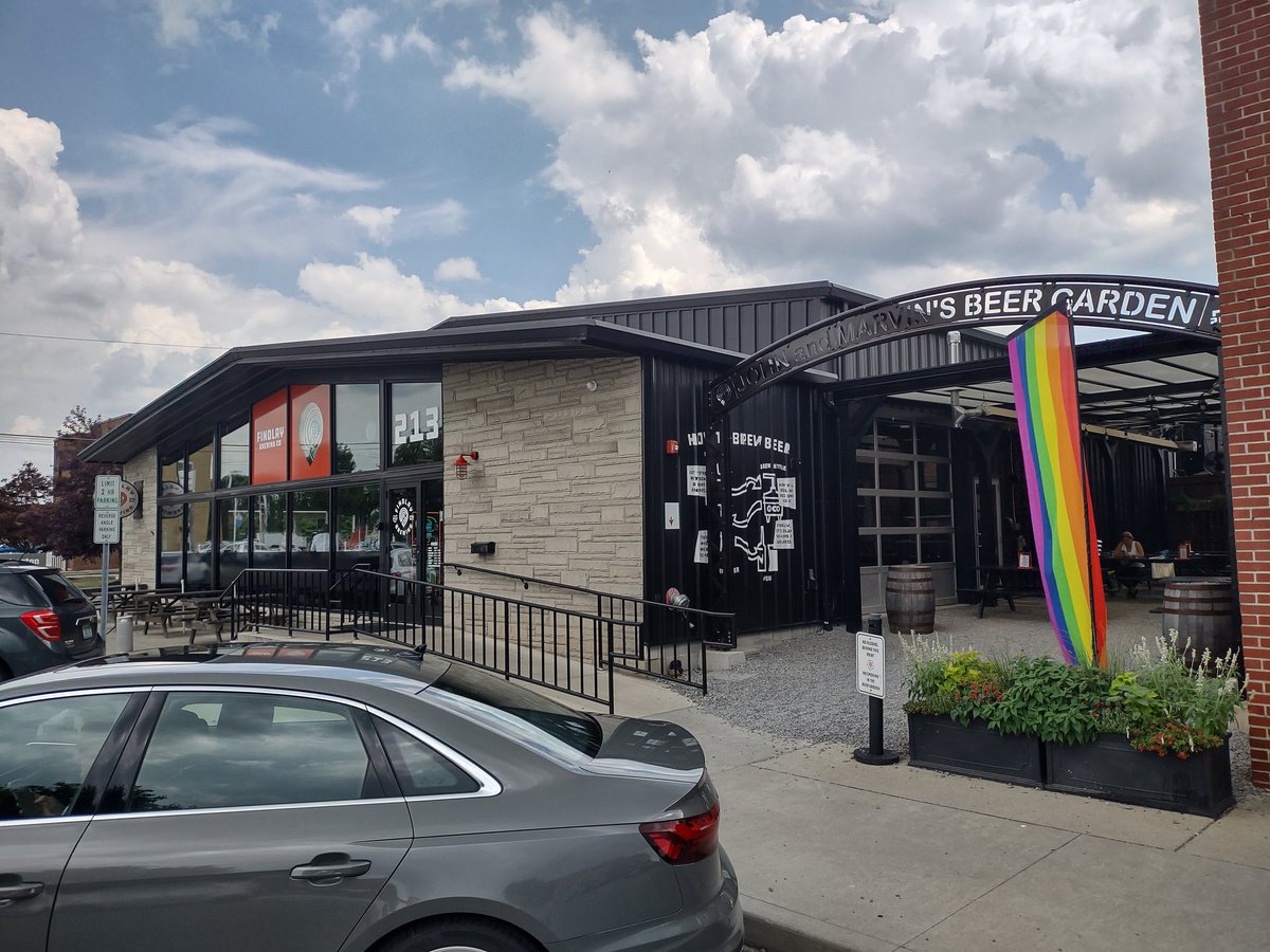 BeerSnobSean's tweet image. Well, I'm done now, LOL.  Final brewery taproom visit of the day is @FindlayBrewing.  This porter is super easy going down, a good one for summer.  Gotta start looking for potentials for tomorrow. I already got a sticker here @1SickAssFool!  @MikeSlomba #BEER #ILikeBeer #loveit