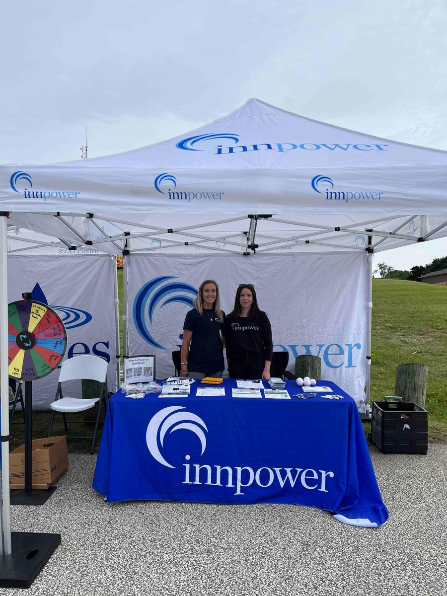 #NeighbourhoodNights is at Coral Woods/Churchill Park tonight behind the #Churchill Community Centre! Stop by from 6-8 pm to learn about energy conservation, participate in free games/activities and connect with your community 🎉