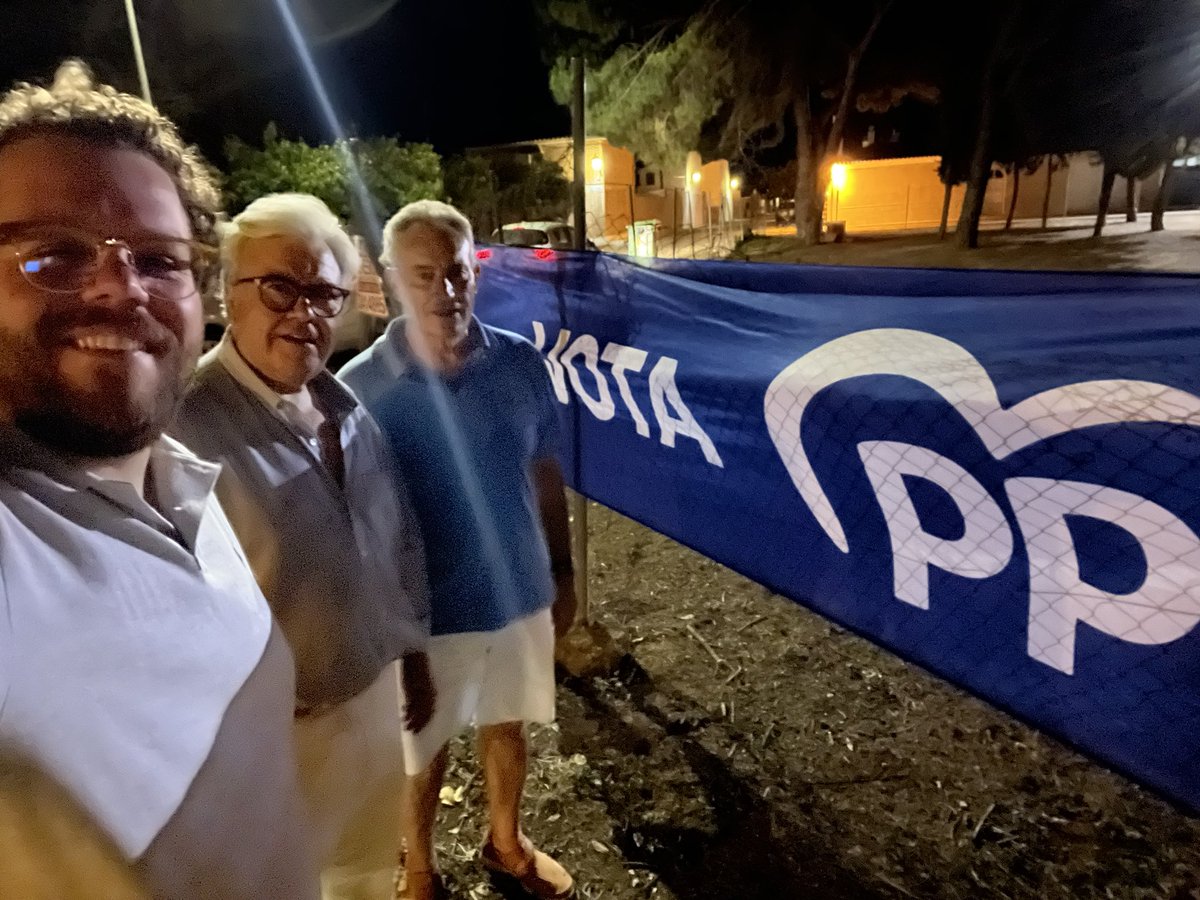 ➡️ VOTA FEIJÓO, VOTA PP ⬅️

Lo mejor de cada campaña son las convivencias con los compañeros en la pegada de carteles. 

Juntos conseguiremos terminar con el Sanchismo en España, es el momento de cambiar y levantar juntos nuestro maravilloso país 🇪🇸