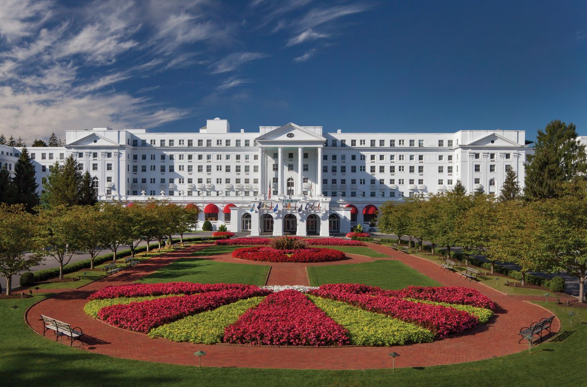 Registration is open for GRIT for Women in Medicine 2023 White Sulphur Springs, WV @The_Greenbrier October 26-28, 2023. Join us in person or virtually: mayocl.in/3pPmqtN @SMoeschlerMD @anjalibhagramd @emilysharpe @MayoMedEd #WomenInMedicine #MayoGRIT
