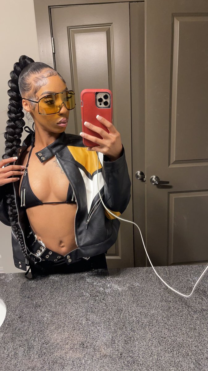 dajanae_97's tweet photo. Haven’t posted in a minute 😮‍💨 https://t.co/o3p5lkZFtF