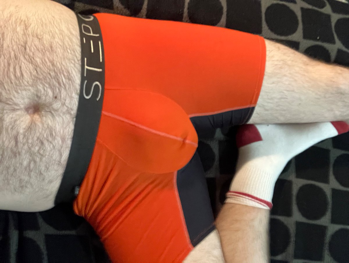 net_voyeur's tweet photo. And as I was inspired by @Rich_rch79 and his #Stepones last night… so to today’s#PantsOfTheDay choice was 👀🤩 https://t.co/SKTaGSEiax