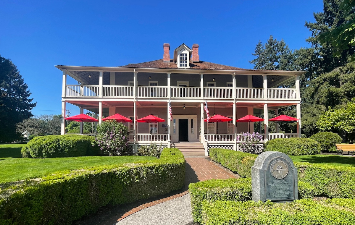 Have you seen our new wine bar yet? Willful Wine at The Grant House is open 12pm to 8pm Wednesday through Sunday with wine by the flight, glass and bottle. Our menu includes cheese &amp; charcuterie boards and a selection of chef-created small plates. #vancouverwa #thehistorictrust