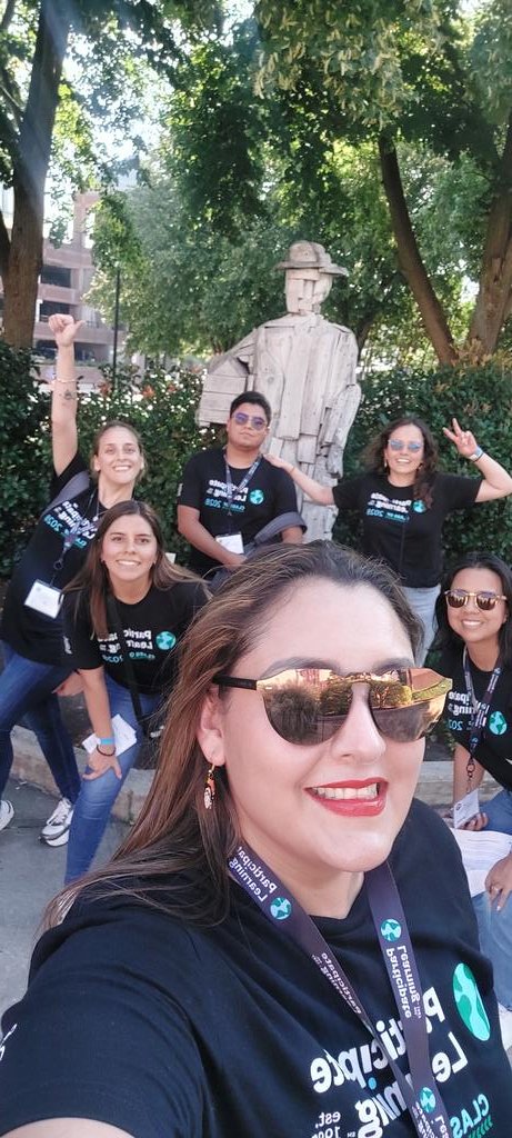 Team 2 pursuiting happiness in this sculpture  

<a href="/participatelrng/">Participate Learning</a>
#PLOrientation2023 #Unitingourworld