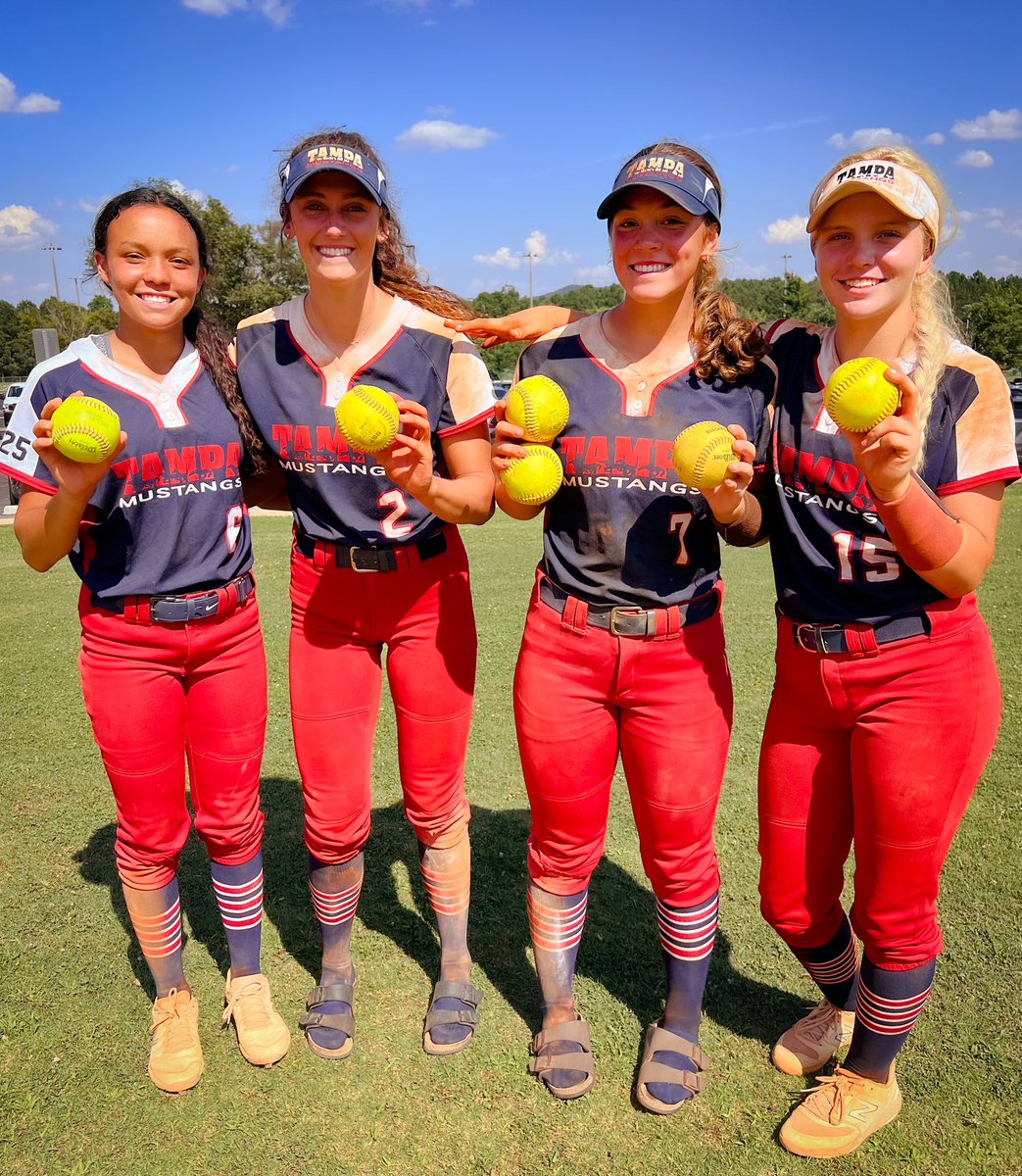 🚨BOMB SQUAD DAY 3️⃣🚨
@TCSFastpitch Nationals
@makenna2025 
@carly_bunnell 
@EmilieChing2024 ❌3️⃣
@makennabellaire 
@TampaMustangs 🏇💪